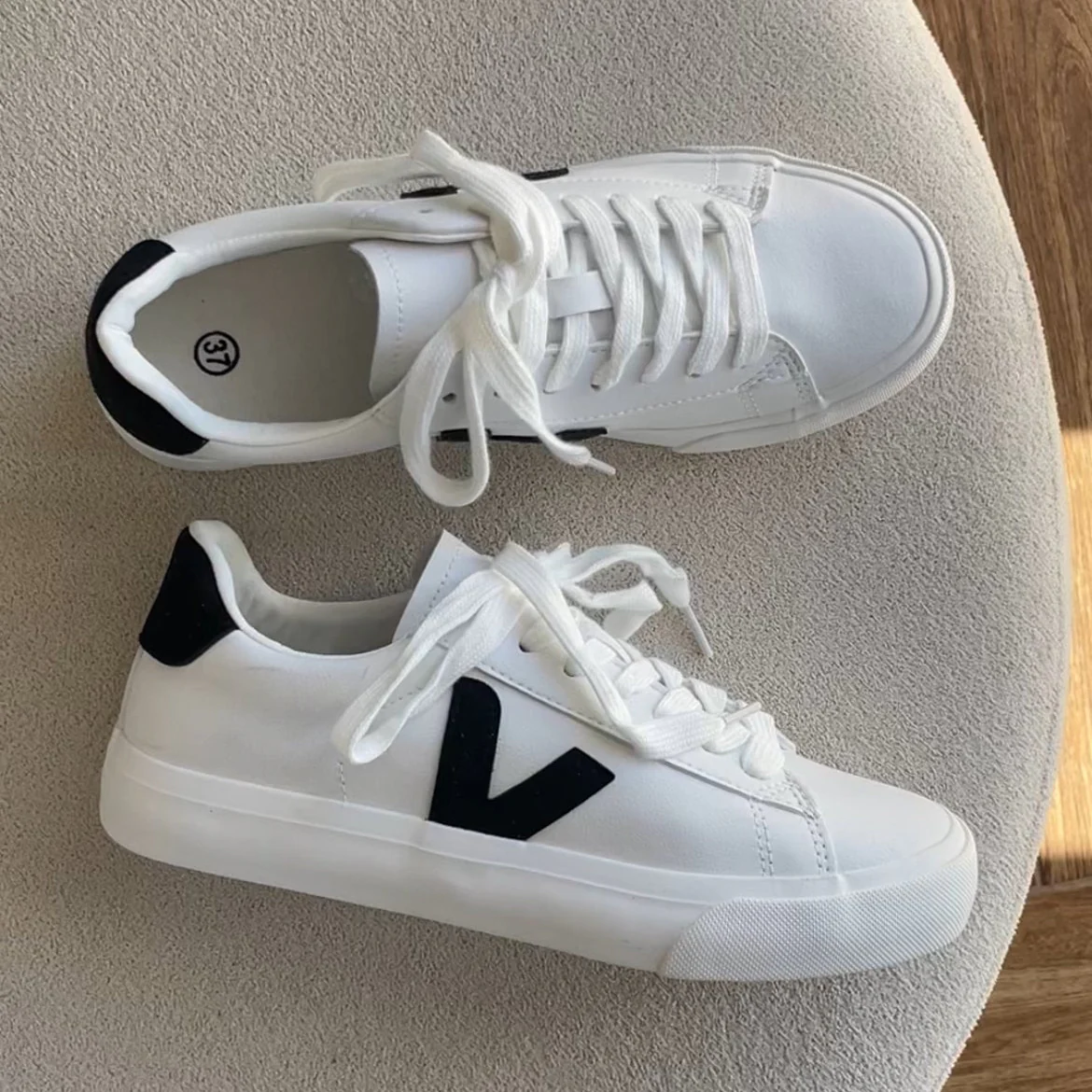 VEJA sneakers Blanche noir - Image 5
